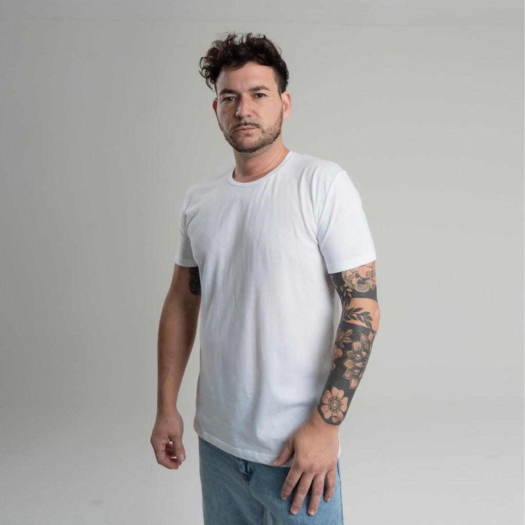 Remera Elemental de Lujo - Molderia Exclusiva